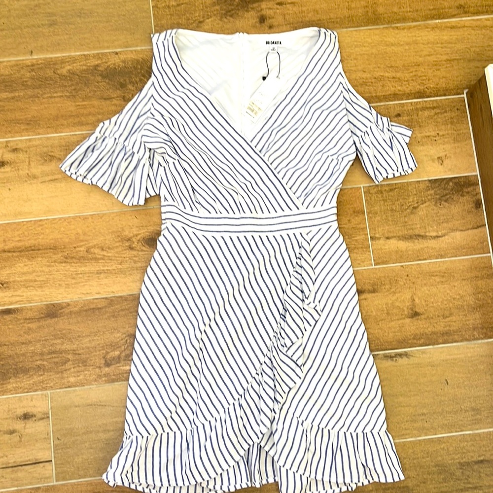BB Dakota NWT - Blue and white striped off shoulder dress.